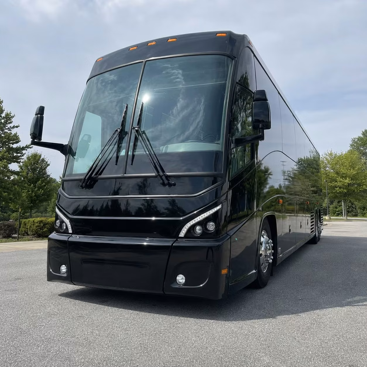 book charter buses for government training events and conferences in richardson