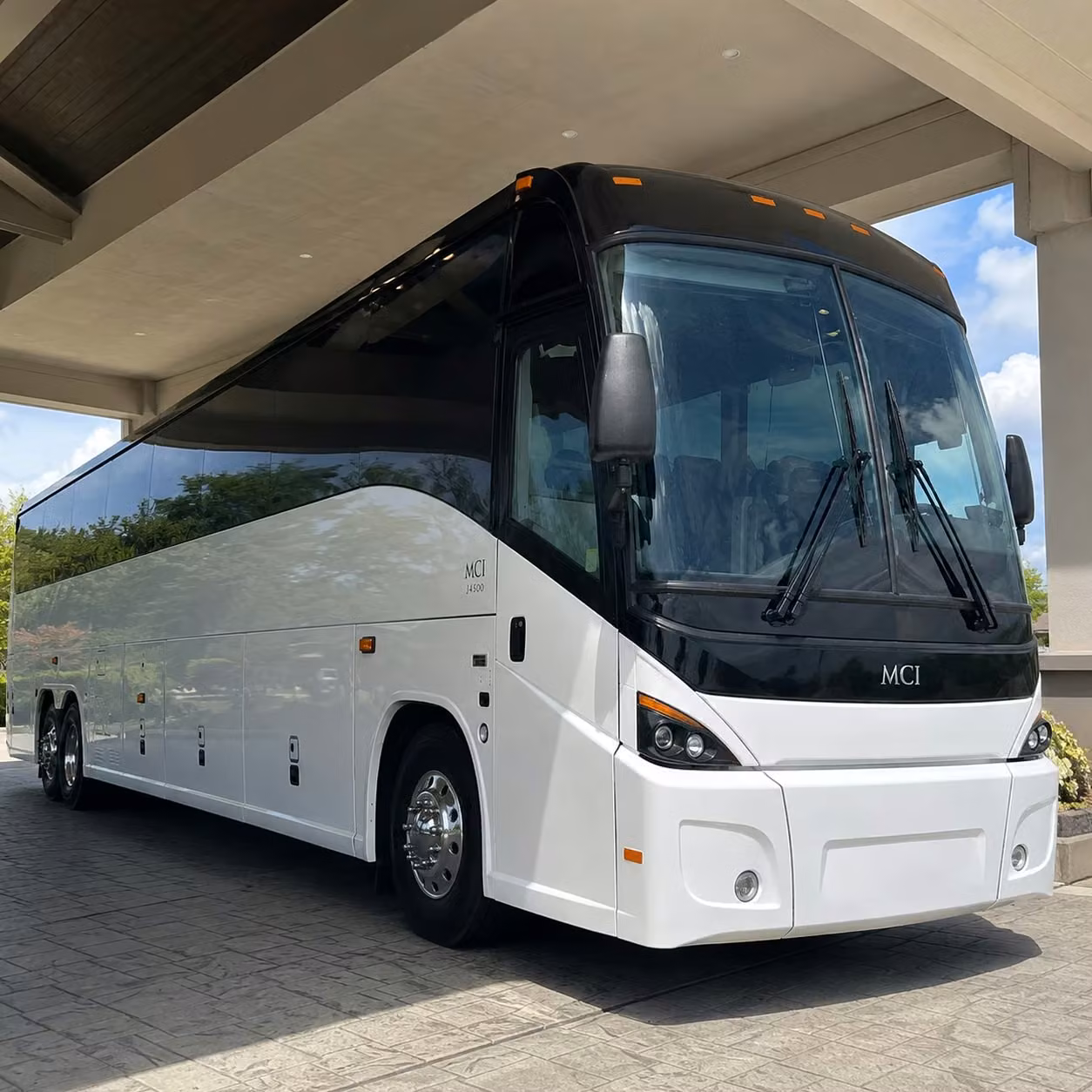 browse vehicles built for richardson s corporate shuttle needs
