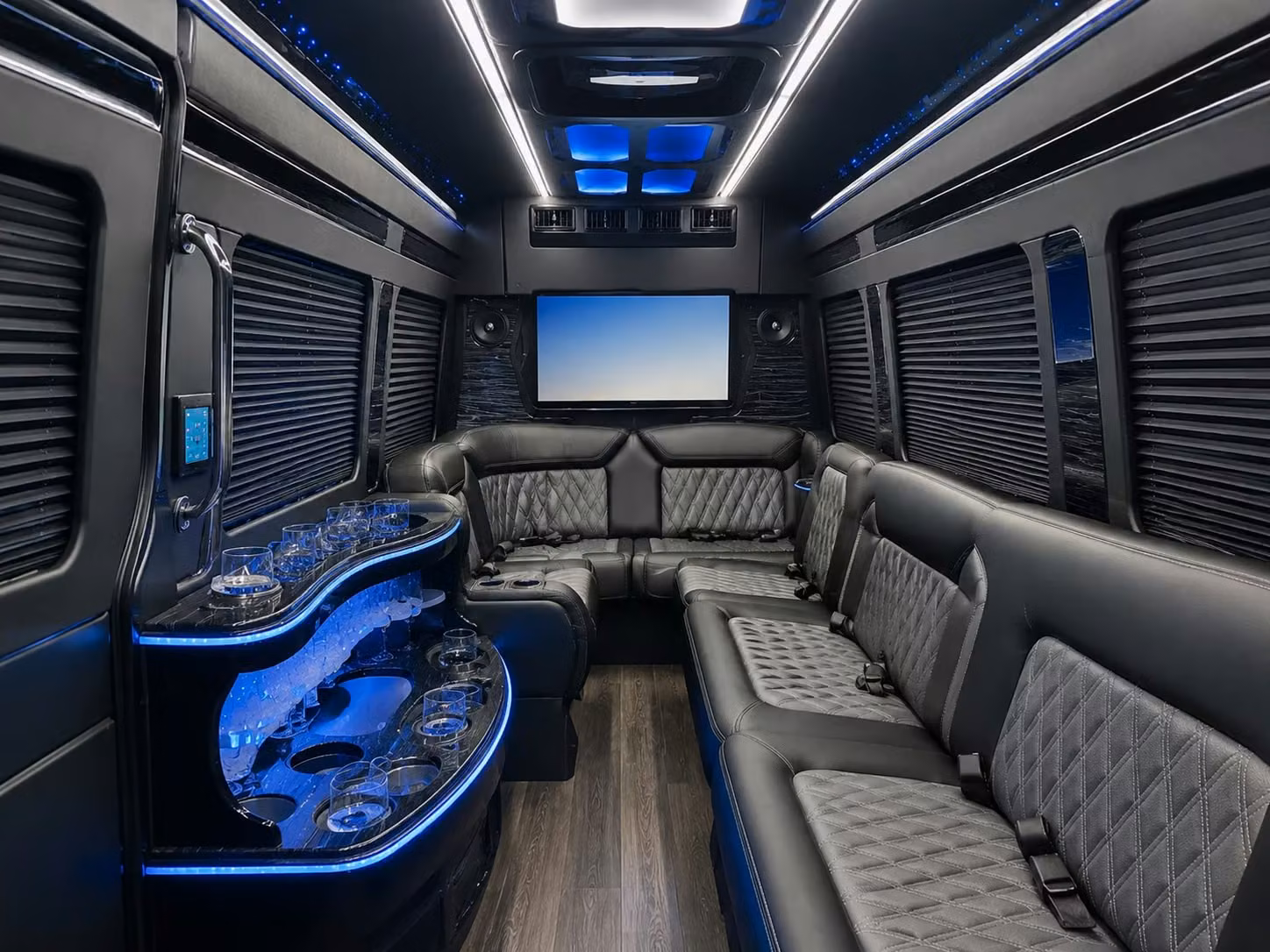 coachbusrichardson com puts airport wedding transfers on autopilot for out of town guests